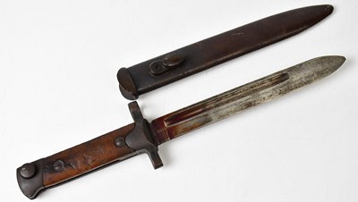 Lot 439 - An Italian M1938 Mannlicher Carcano bayonet,...