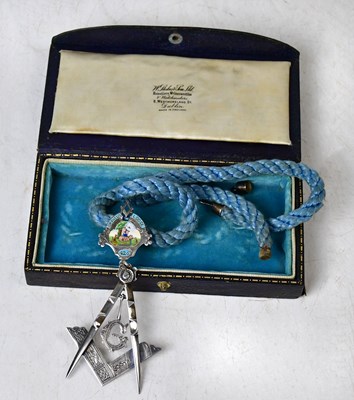 Lot 444 - A cased Masonic Irish silver jewel in the form...