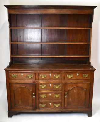 Lot 1678 - An early 19th century oak dresser