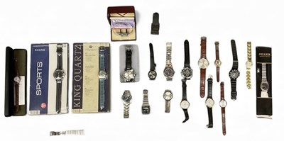 Lot 1530 - A collection of approximately twenty assorted...