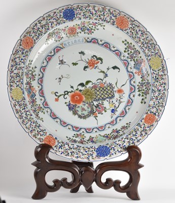 Lot 1001 - A 19th century Chinese Famille Rose porcelain...