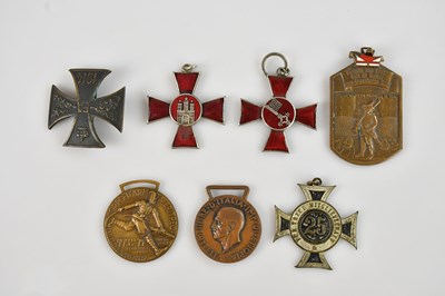 Lot 240G - A group of medals and badges including Hamburg...