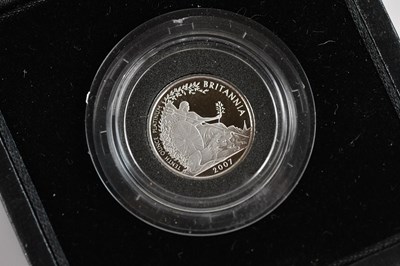 Lot 522 - A 2007 Britannia £10 platinum proof coin, no....