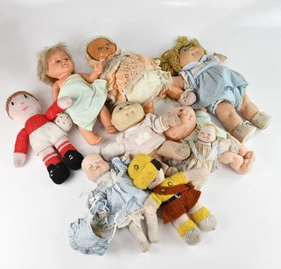 Lot 1584 - A collection of dolls including Cabbage Patch...