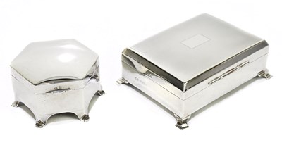 Lot 2347 - WILLIAM HAIR HASELER; a George V hallmarked...