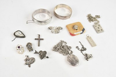 Lot 694 - A collection of hallmarked silver and white...