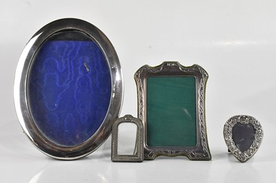 Lot 561 - DEAKIN & FRANCIS; a Victorian hallmarked...