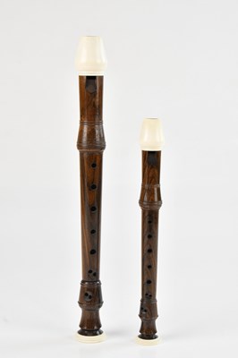 Lot 41 - KÜNG; a sopranino and a soprano recorder, with...
