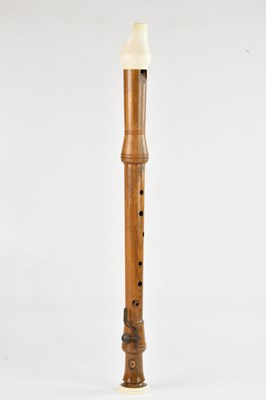Lot 39 - KÜNG; a tenor recorder, with case. Ivory self...