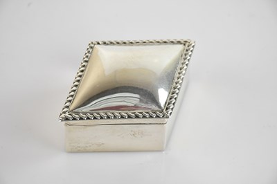 Lot 456 - DEAKIN & FRANCIS; a Victorian hallmarked...