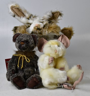 Lot 326 - CHARLIE BEARS; a collectors' bear, Pepperpot...