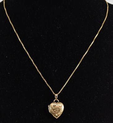 Lot 1362 - A 9ct yellow gold box link necklace, length...