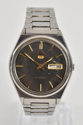 Lot 1526 - SEIKO; a gentleman's vintage model 5 stainless...