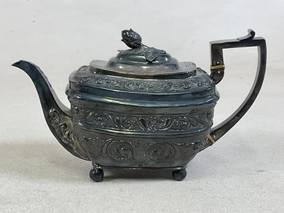 Lot 179 - A George III hallmarked silver teapot, with...
