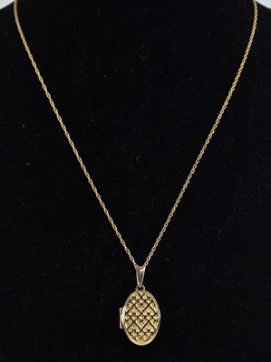 Lot 1363 - A 9ct yellow gold necklace, length 46cm,...