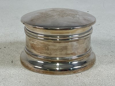 Lot 181 - A large George V weighted circular hallmarked...