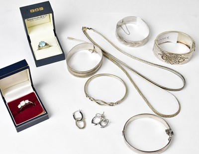 Lot 982 - A mixed lot of silver jewellery, to include,...