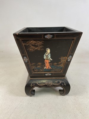 Lot 129 - A lacquered Japanese decorated plant stand, on...