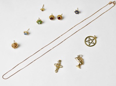Lot 963 - A parcel of 9ct gold jewellery comprising a...