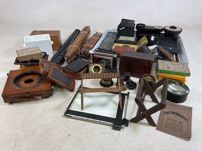 Lot 70 - A quantity of early 20th century photographic...