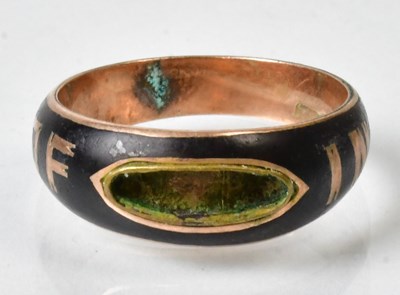 Lot 817 - A Victorian 9ct gold mourning ring with black...