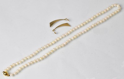 Lot 954 - A pair of 9ct yellow gold drop earrings,...