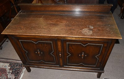Lot 1701 - An early 20th century oak blanket box