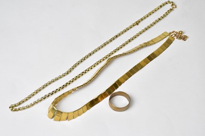Lot 947 - A 9ct gold Cleopatra-style link necklace,...