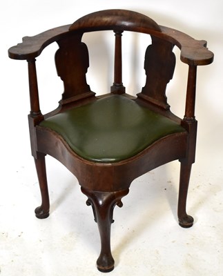 Lot 1599 - An 18th century walnut corner chair