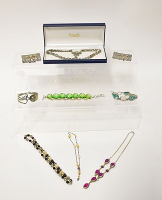 Lot 988 - A group of silver and costume jewellery, to...
