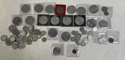 Lot 195 - A group of coins including a Victorian crown,...