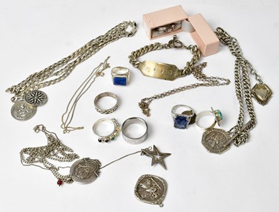Lot 986 - A collection of silver jewellery to include...