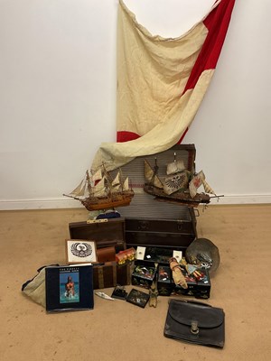 Lot 19 - A domed trunk containing collectors' items, to...