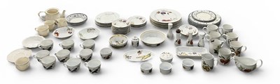 Lot 559 - A quantity of assorted sundry ceramics,...
