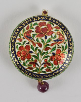 Lot 1331 - An interesting yellow metal and enamelled...
