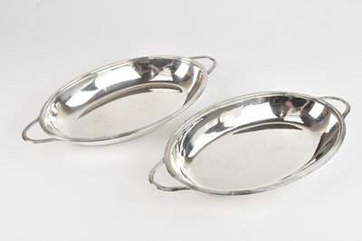 Lot 338 - A pair of George III Irish silver oval serving...
