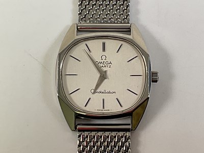 Lot 420 - OMEGA; a 1980s gentleman's stainless steel...