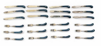 Lot 1085 - ROYAL WORCESTER; a set of twelve pistol...