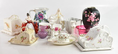 Lot 1034 - A small collection of decorative ceramics and...