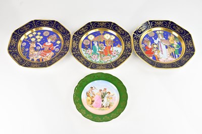 Lot 1033 - HUTSCHENREUTHER; three German Christmas plates...