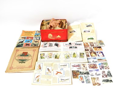 Lot 590 - A quantity of cigarette and tea cards to...