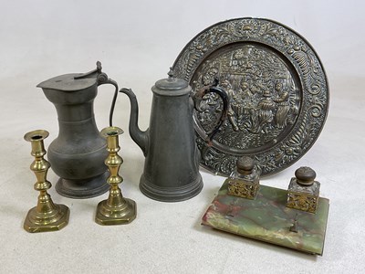 Lot 111 - An 18th century Continental lidded pewter...
