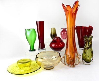 Lot 693 - A group of c.1960s decorative glass to include...