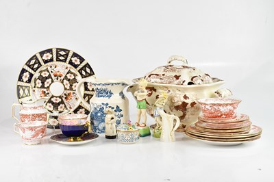 Lot 1046 - ROYAL CROWN DERBY; a cabinet plate in the 2451...