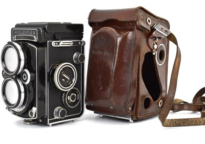 Lot 806 - ROLLEIFLEX; a 2.8f 120 film camera, serial no....