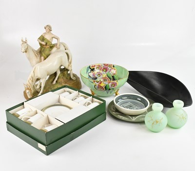 Lot 1040 - A small collection of decorative ceramics,...