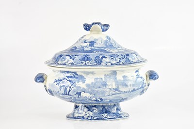 Lot 252 - An early 19th century blue and white transfer...