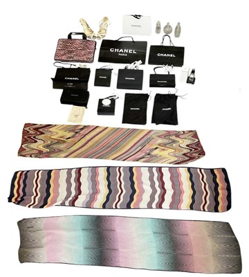 Lot 409 - A quantity of designer/boutique shopping bags,...
