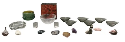 Lot 599 - A quantity of assorted cut and crystal...