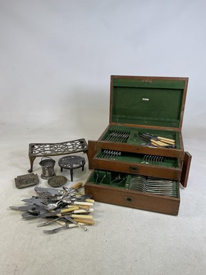 Lot 339 - An oak cased partially filled canteen of...